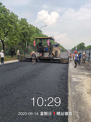 長沙太空金路橋材料有限公司,雙鋼輪壓路機,福格勒瀝青攤鋪機,AC系列,AF系列,SBS系列