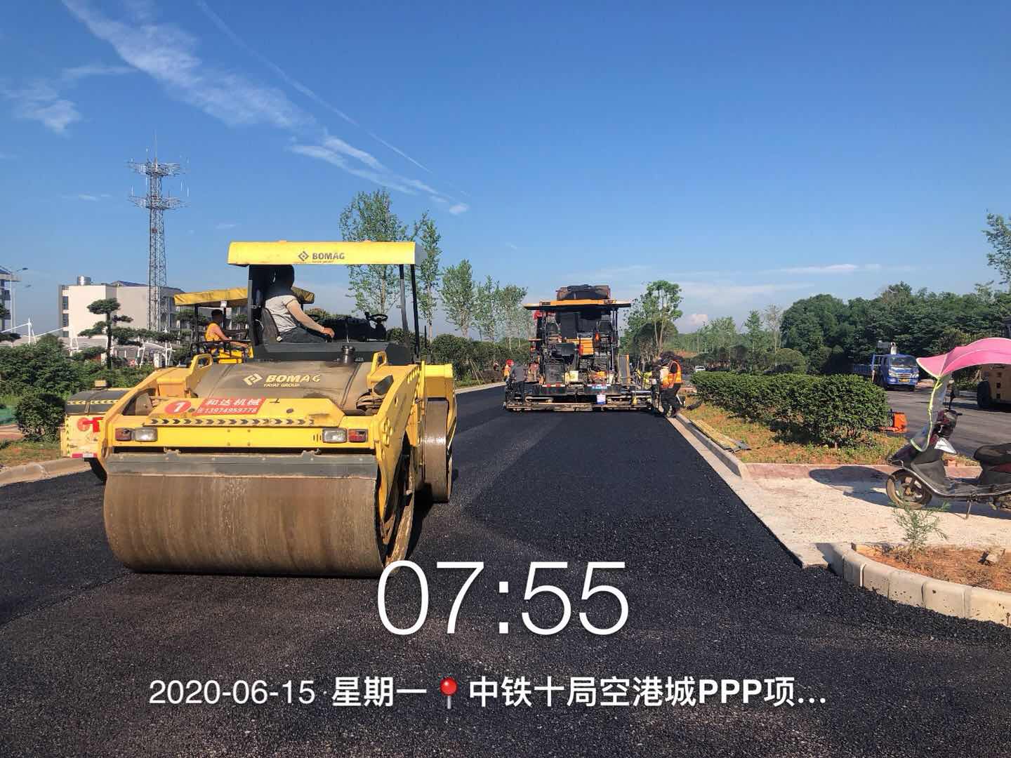 長(zhǎng)沙太空金路橋材料有限公司,雙鋼輪壓路機(jī),福格勒瀝青攤鋪機(jī),AC系列,AF系列,SBS系列