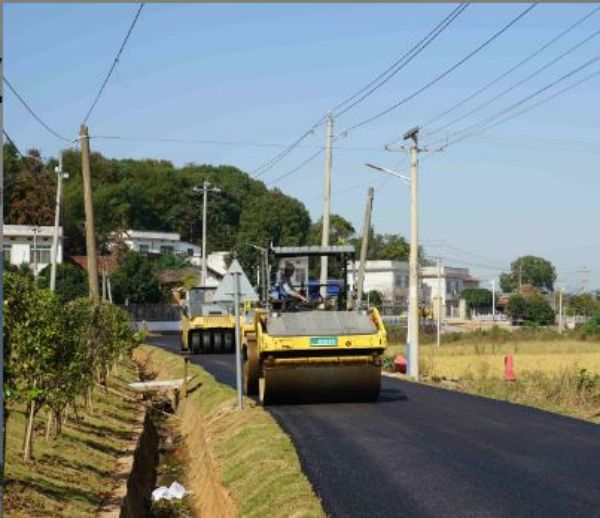 長沙太空金路橋材料有限公司,雙鋼輪壓路機(jī),福格勒瀝青攤鋪機(jī),AC系列,AF系列,SBS系列