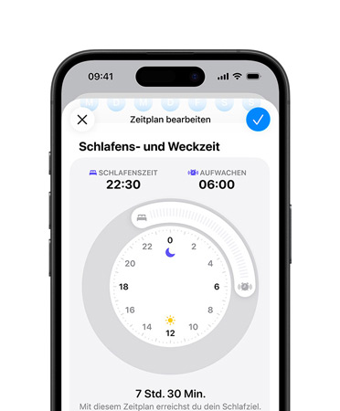iPhone, Health App mit Schlafenszeiten ge?ffnet, Schlafenszeit auf 22:30 Uhr eingestellt, Aufwachzeit auf 7:00 Uhr eingestellt, runde Zeitanzeige in der Mitte des Displays, Schlafziel von 8 Stunden und 30 Minuten erreicht