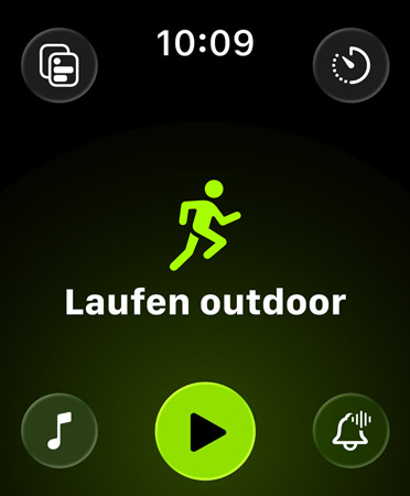Das neue Layout der Trainingsapp mit grünen Tasten in jeder Ecke für den Zugriff auf Hinweise, Musik, Erlebnisse, eigene Trainings und Messwerte vor einem schwarzen Hintergrund. In der Mitte ein grünes L?ufersymbol mit dem Schriftzug ?Laufen outdoor“ in wei?en Buchstaben und einer grünen Wiedergabetaste darunter