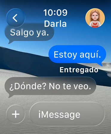 Mensaje translúcido con el texto ??Dónde estás?", la palabra "Sugerencias" debajo y una acción inteligente que dice ?Compartir ubicación durante 1 hora?