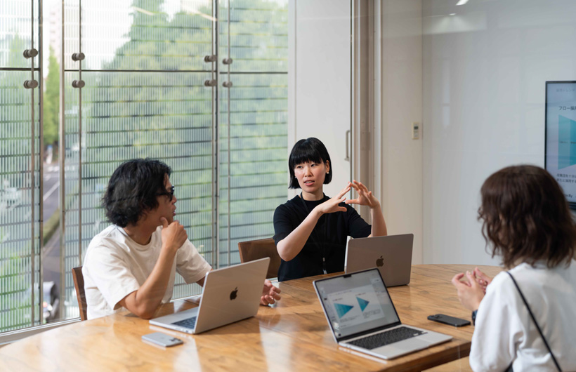 すべての社員がMacを使っているので、チームの共同作業(yè)もシンプルで効率的です。