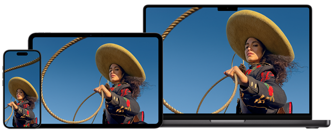 Imagen de un iPhone, iPad y Mac mostrando el fondo de pantalla de Petra