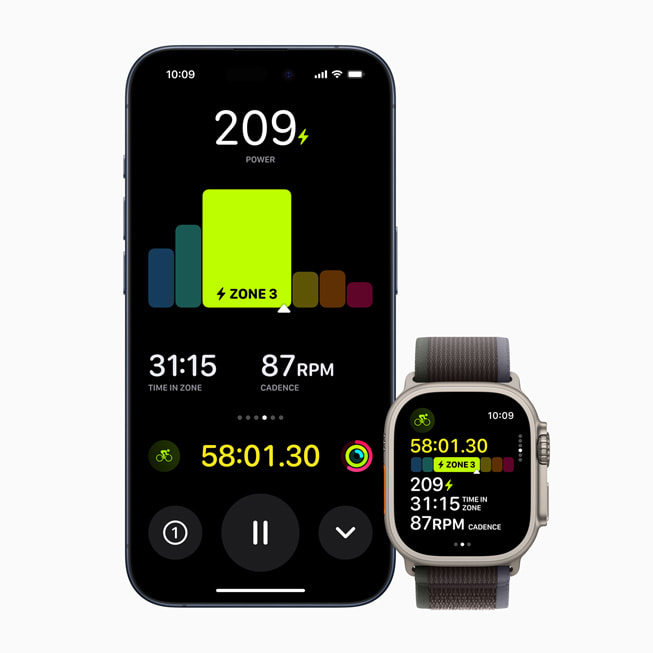 iPhone 15 Pro ve Apple Watch Ultra’da toplam antrenman süresi, ge?erli b?lge, b?lgede ge?irilen süre ve kadans gibi veriler sunan Gü? B?lgeleri ekran? g?steriliyor.