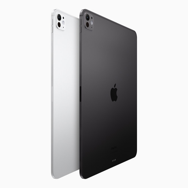 Gümü? ve uzay siyah? renklerdeki iki yeni iPad Pro ayg?t? arkadan g?steriliyor. 