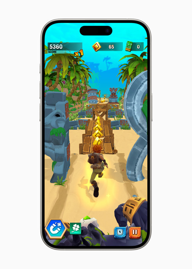 Tampilan gambar dari Temple Run: Legends, ditampilkan di iPhone 15 Pro.