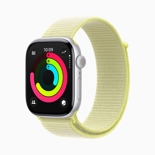 A user’s Apple Watch Series 11 shows their Activity rings.