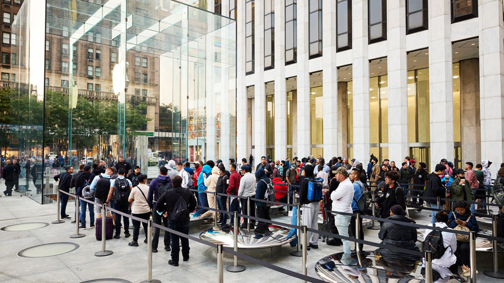 ????? ?? ??????? ???? ???? Apple?Fifth?Avenue. 