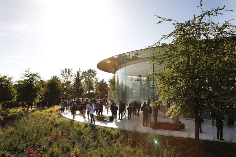 ???????? ???? ???? Steve?Jobs?Theater ?? Apple?Park.
