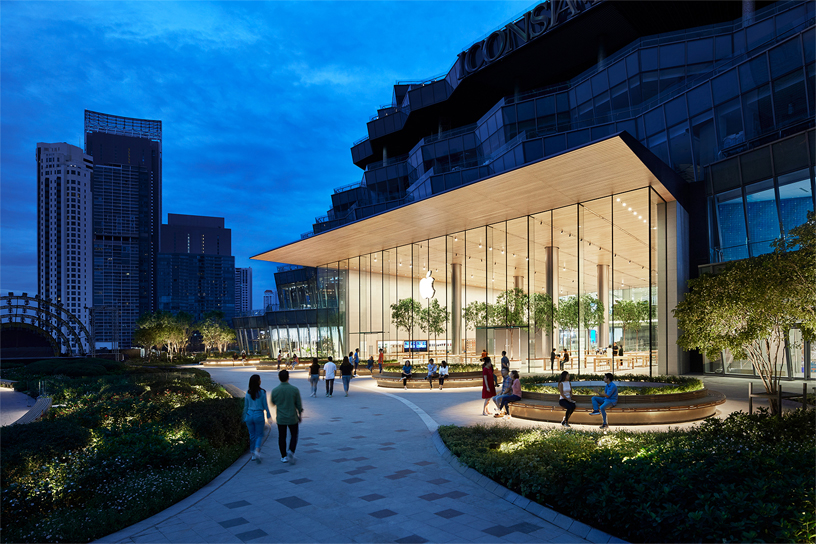 Bangkok’taki Apple Iconsiam’?n d??ar?dan g?rünümü.
