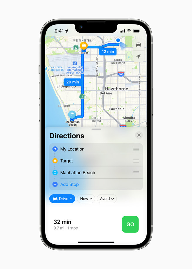 Apple Harita uygulamas? iPhone 13 Pro’da yol tarifi g?steriyor.