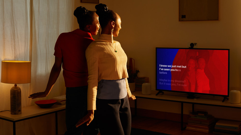 Apple TV 4K’da Apple Music ile ?ark? S?yle g?steriliyor.