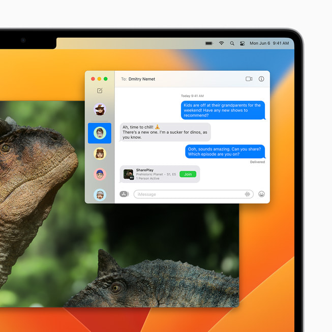 MacBook Pro’daki Mesajlar uygulamas?nda bir Apple TV SharePlay oturumu.