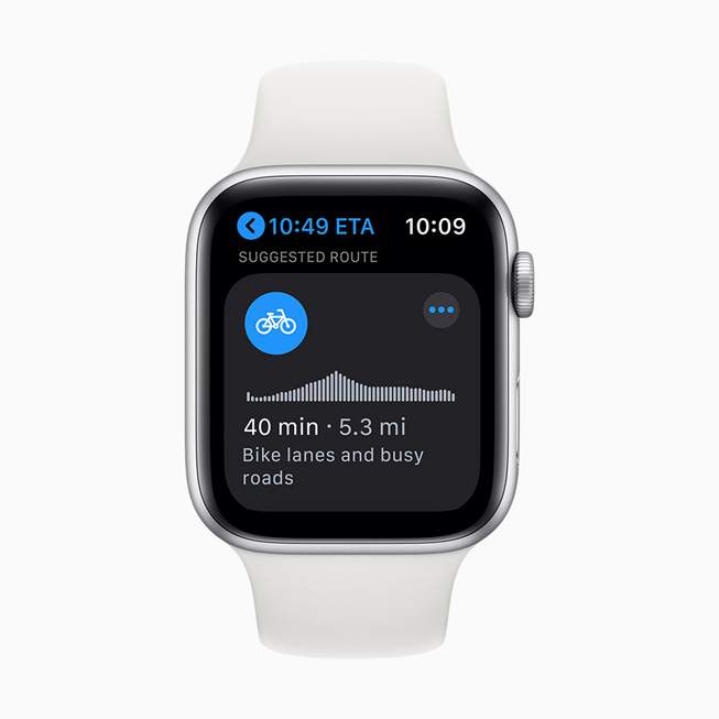 Apple Watch Series 5’te bir bisiklet rotas? g?rüntüleniyor.