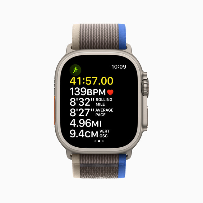 Apple?Watch?Ultra ge?en süre, kalp at?? h?z?, periyodik tempo, ortalama tempo, kilometre ve Dikey Sal?n?m dahil alt? ?l?ümü ayn? anda g?steriyor.