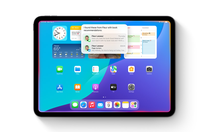 iPad’in SpringBoard uygulamas?ndaki bir bildirim, ki?ilerinizden birinin sizinle bir kitap ?nerisi payla?t???n? hat?rlat?yor.