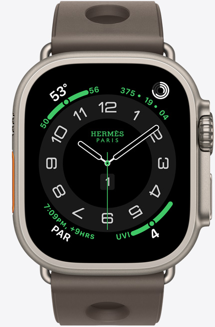 Apple Watch Hermès Ultra 3, titanboett, naturlig finish, urtavlan Hermès Circulaire, komplikationer: v?der, aktivitetsringar, PAR, UV-index, h?ger utsida, Digital Crown, mikrofon, upph?jd sidoknapp, armband Scub'H Diving i f?rgen Gris Titane