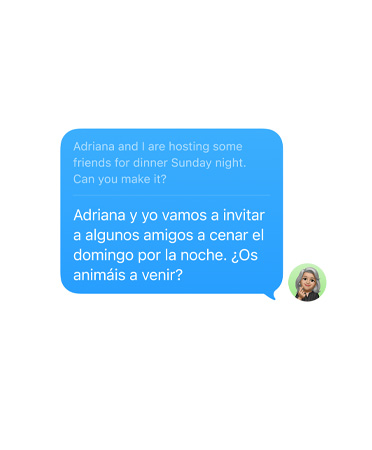 Traducción en Vivo en Mensajes, con el mensaje “Adriana y yo vamos a invitar a algunos amigos a cenar el domingo por la noche. ?Os animáis a venir?” traducido automáticamente del inglés
